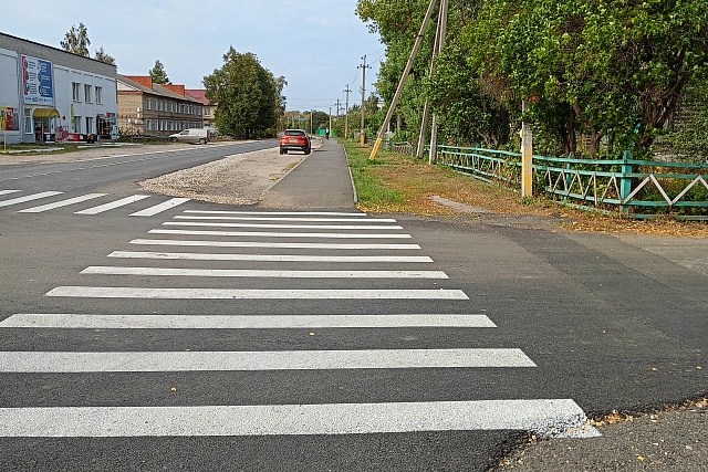В Земетчино завершили работы по устройству тротуара на улице Чкалова В Земетчино завершили работы по устройству тротуара на улице Чкалова